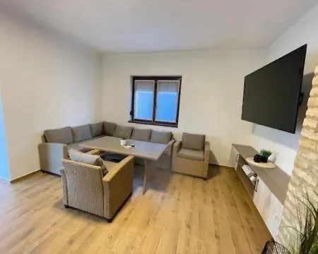 Kukorica Csarda 2 Апарт-отель Balatonujlak