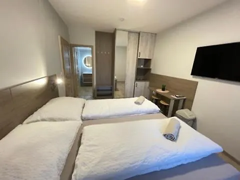 Kukorica Csarda 2 Apart Otel