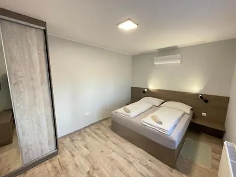 Kukorica Csarda 2 3* Balatonújlak