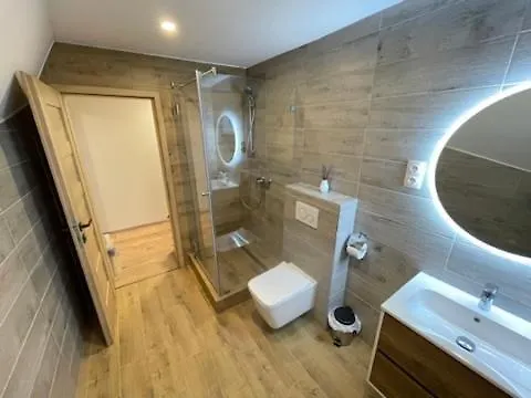 Kukorica Csarda 2 3*