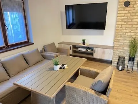 Kukorica Csarda 2 アパートホテル