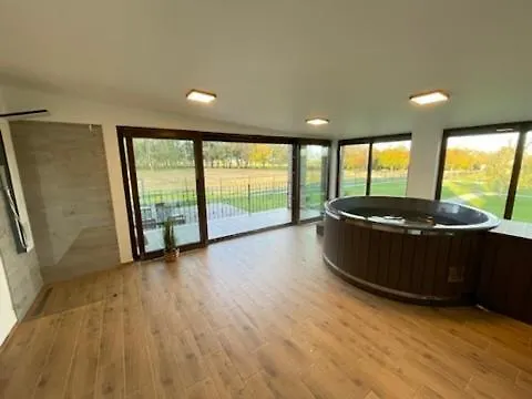 Apart Otel Kukorica Csarda 2 3*