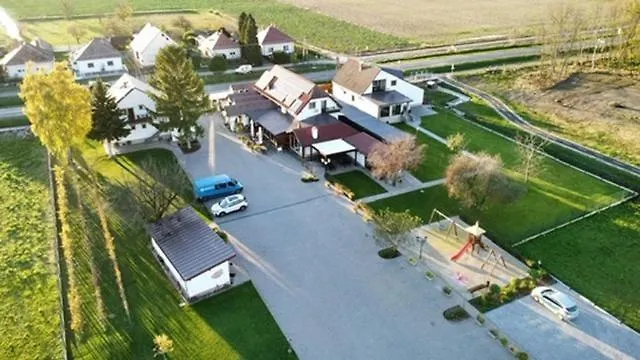 Apart Otel Kukorica Csarda 2 Balatonujlak